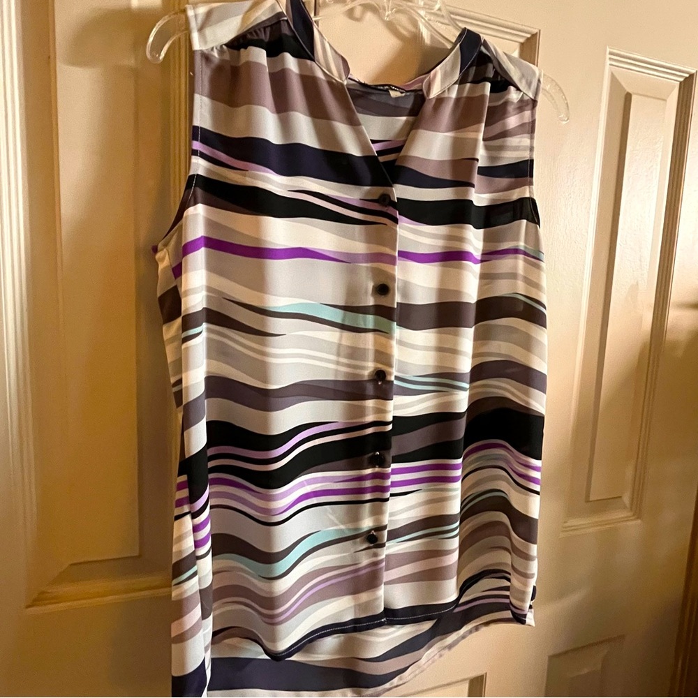 Nine West Striped Sleeveless Button-Front Blouse – Size 6